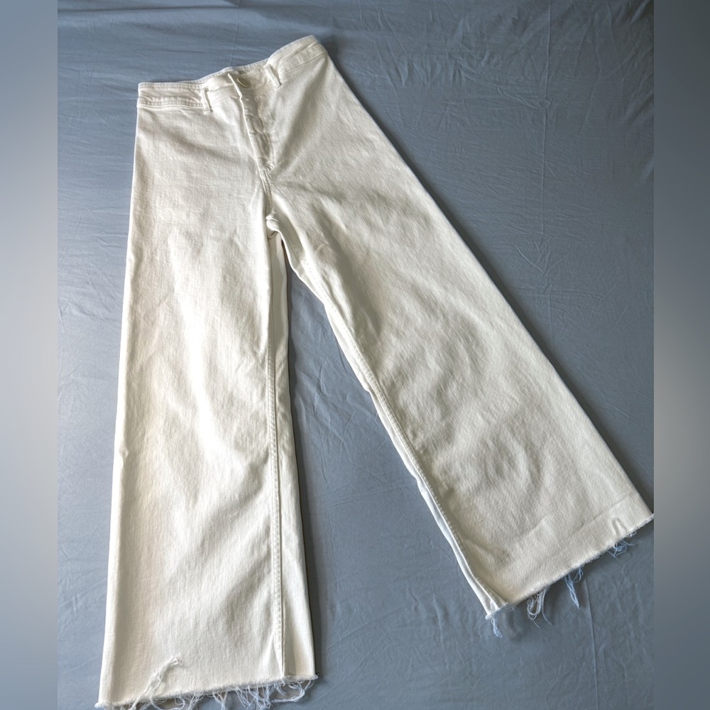 Zara High Waisted White Wide Leg Jeans with cropped frayed hem